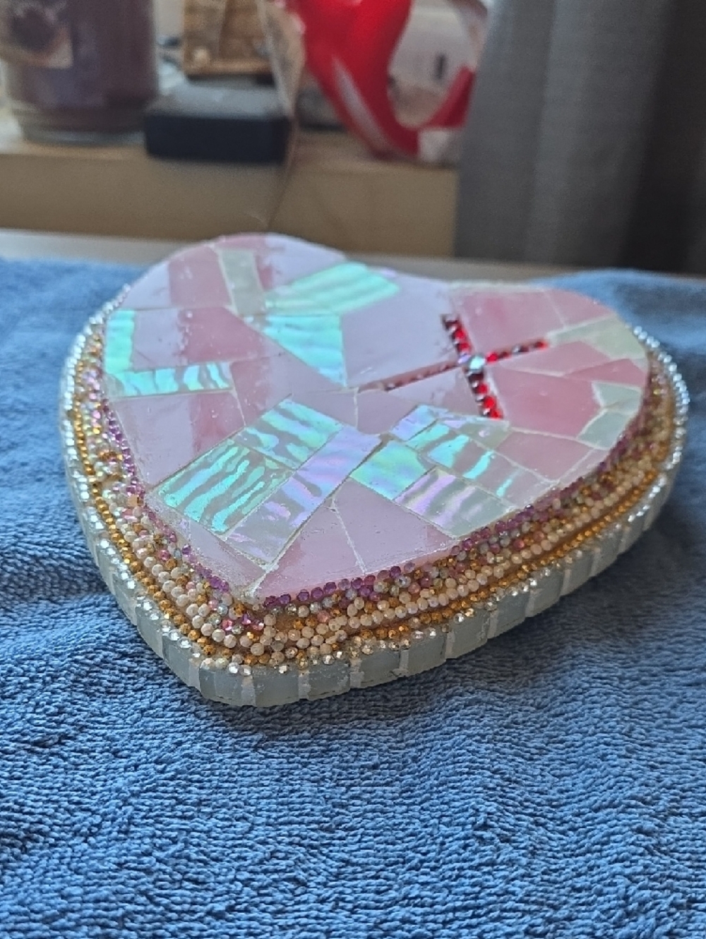 Pink Mosaic Heart Table Display - Picture 3 of 3